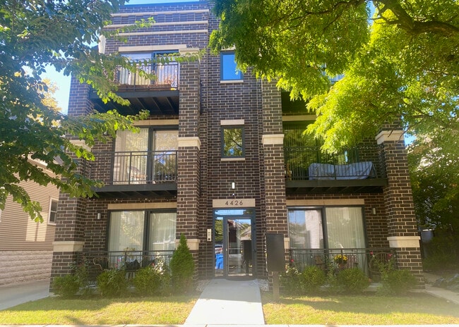 property at 4426 N Kenneth Ave
