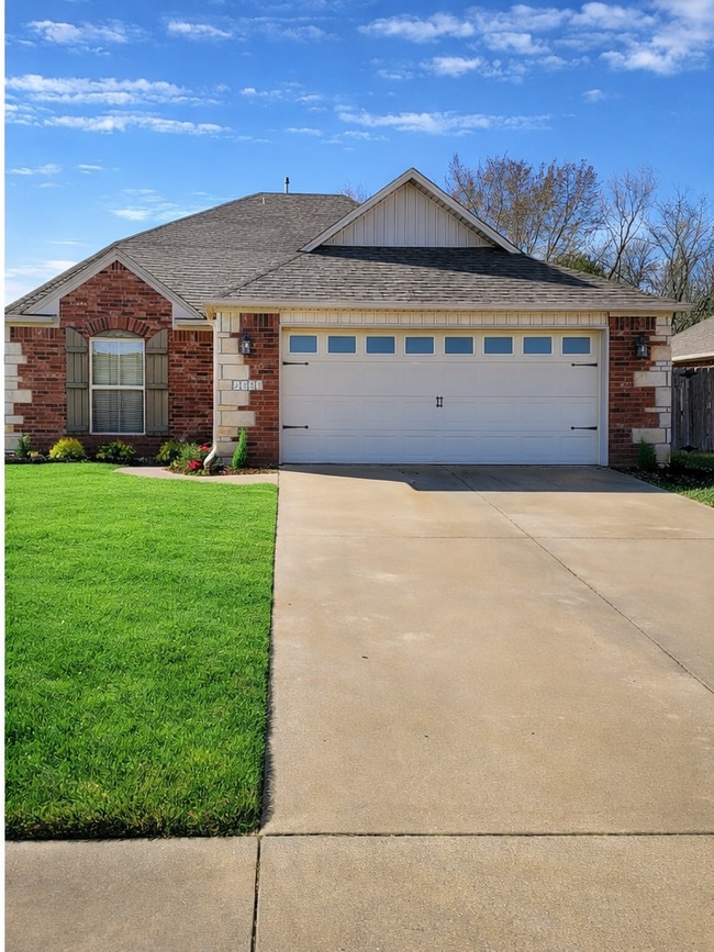 property at 2533 N Trafalger Dr