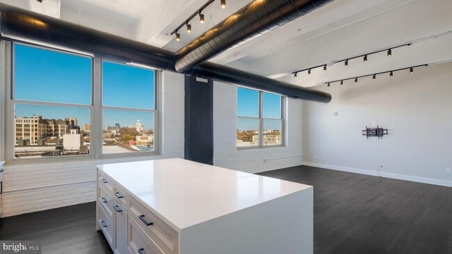 444 N 4th St in Philadelphia, PA - Building Photo - Building Photo