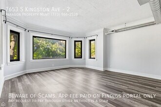 7653 S Kingston Ave-Unit -2 in Chicago, IL - Building Photo - Building Photo