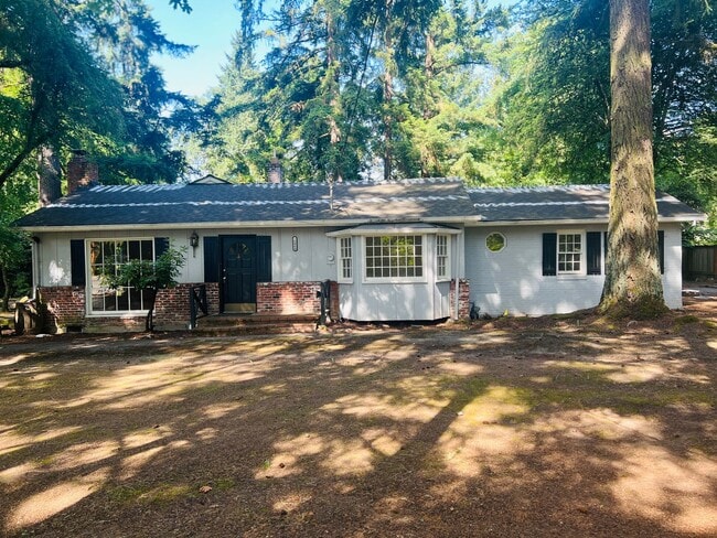 property at 16064 SW Lake Forest Blvd