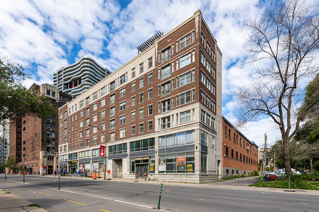 321 du Président-Kennedy in Montréal, QC - Building Photo - Building Photo