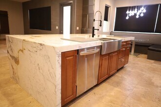 10603 Porta Romana Ct in Las Vegas, NV - Building Photo - Building Photo