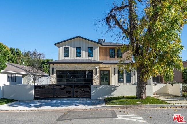 property at 4708 Noble Ave