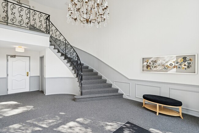 1250 Park Ave W in Highland Park, IL - Building Photo - Building Photo