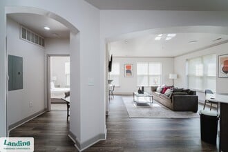 3031 Eden Ave in Cincinnati, OH - Building Photo - Building Photo