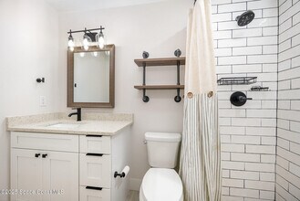 290 Paradise Blvd in Indialantic, FL - Building Photo - Building Photo