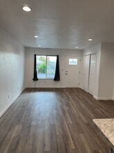 508-510 NE Housley Ave in Roseburg, OR - Building Photo - Building Photo