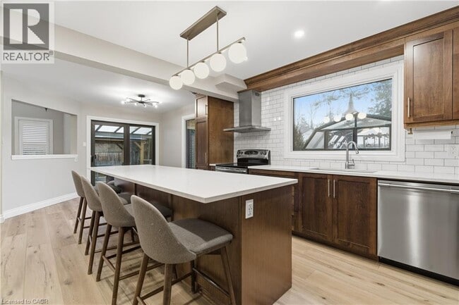 property at 380 Churchill Ct