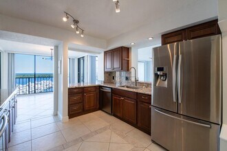 122 Lakeshore Dr in North Palm Beach, FL - Building Photo - Building Photo