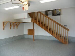 2130 Western Heights Loop NW in Salem, OR - Building Photo - Building Photo