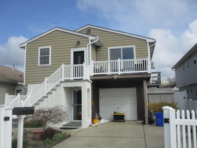 property at 353 E Pine St