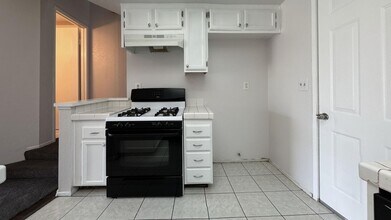190 W Walnut Ave in Rialto, CA - Building Photo - Building Photo