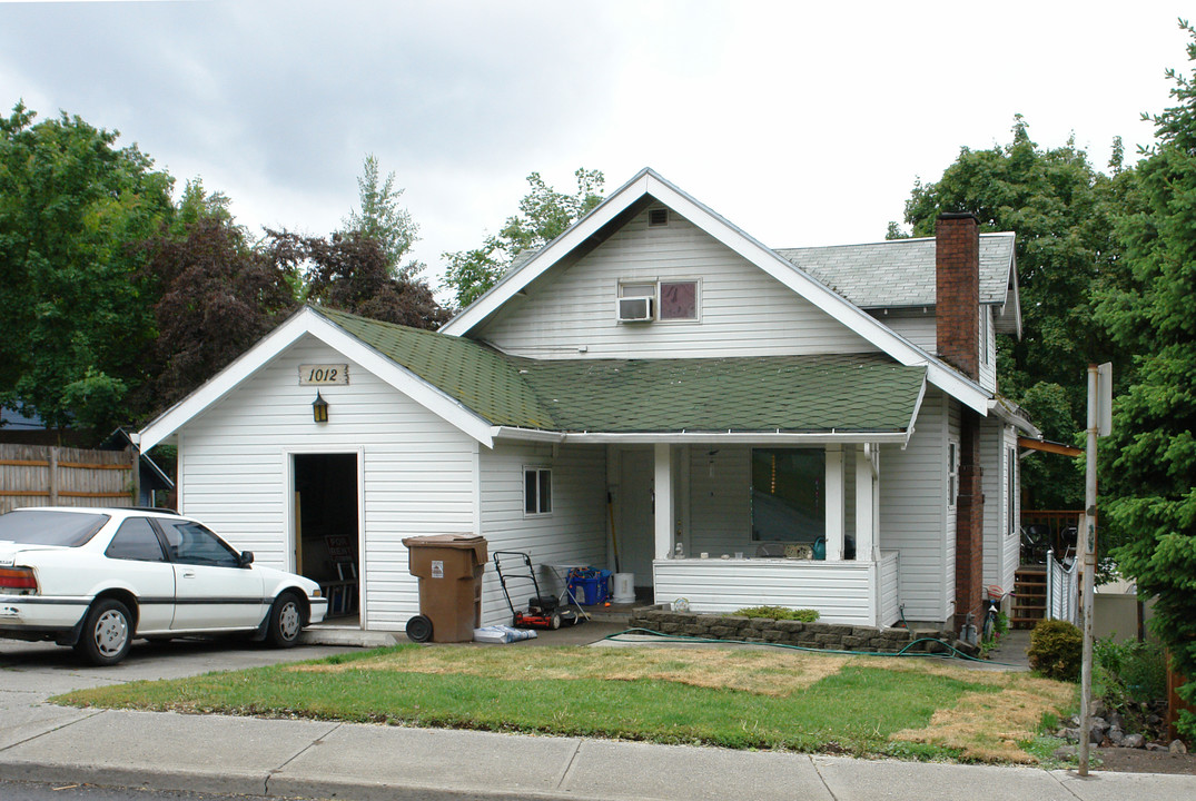 1012 S Monroe St in Spokane, WA - Foto de edificio