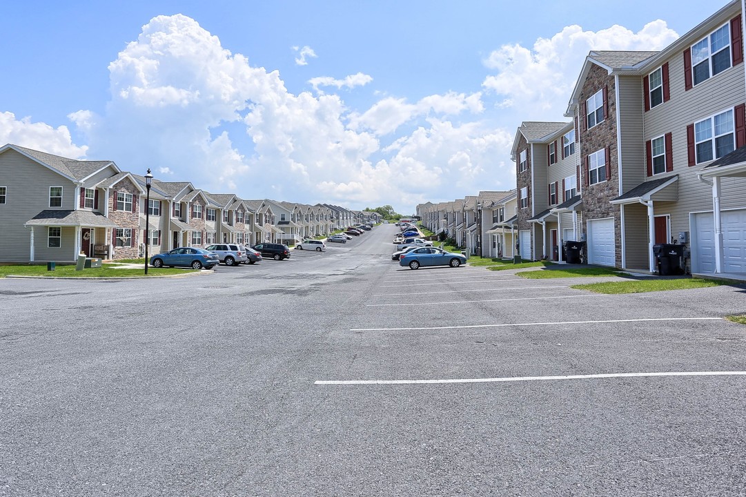 Marsh Run Townhomes in Waynesboro, PA - Foto de edificio