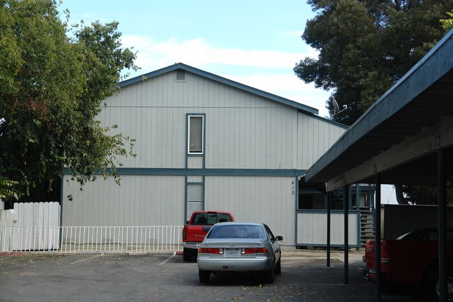 412-414 Page St in San Jose, CA - Foto de edificio - Building Photo