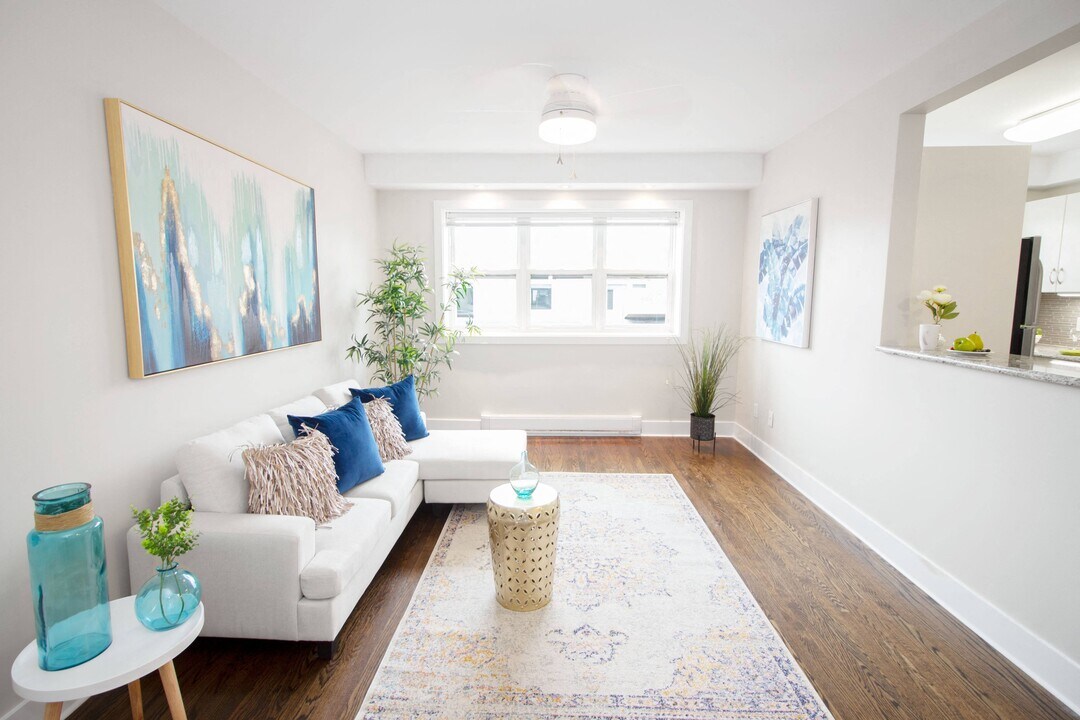 700 Corydon Apartment in Winnipeg, MB - Building Photo
