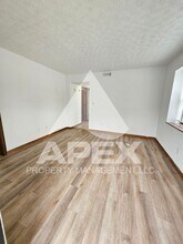 5603 Lon Roberts Dr in Knoxville, TN - Building Photo - Building Photo