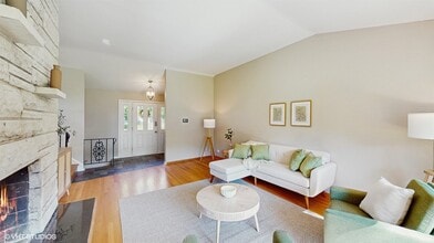 1128 Olympus Dr in Naperville, IL - Building Photo - Building Photo