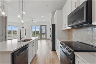 2700 Old Denton Rd in Carrollton, TX - Building Photo