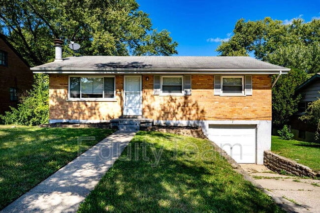 property at 5106 Chantilly Dr
