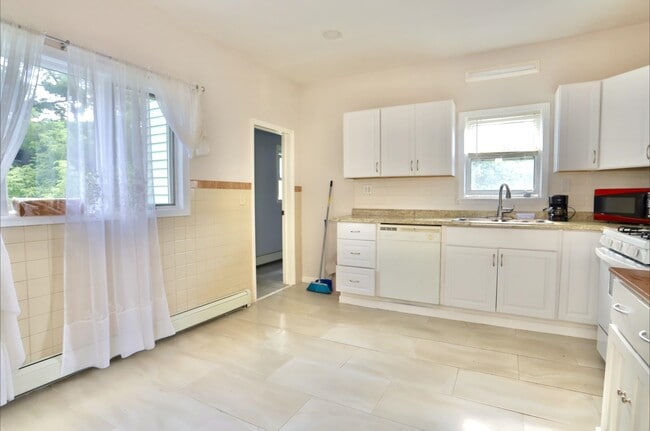 17 Grant Ave in East Newark, NJ - Building Photo - Building Photo
