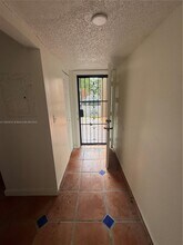2313 W 60th St in Hialeah, FL - Building Photo - Building Photo