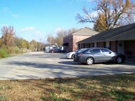 612 E 8th St in Russellville, AR - Building Photo