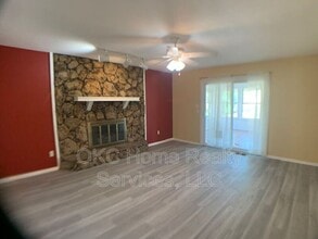 2808 N Ditmer Rd in Oklahoma City, OK - Building Photo - Building Photo