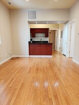 3149 S Emerald Ave, Unit 2R in Chicago, IL - Building Photo