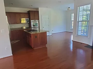 42714 Ogilvie Square in Broadlands, VA - Building Photo - Building Photo