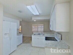 2017 Rudder Dr in Valrico, FL - Building Photo - Building Photo