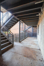 3649 N Sheffield Ave, Unit 2 in Chicago, IL - Building Photo - Building Photo