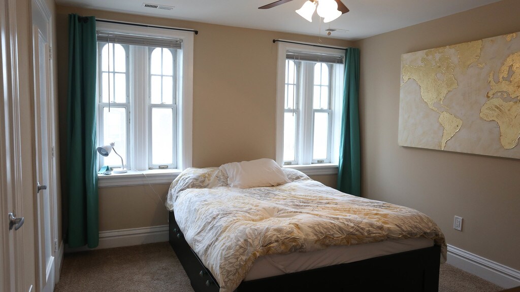 Hampden Hall Apartments in St. Louis, MO