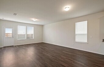 Room in House on Vlg Crk Ln in Denton, TX - Building Photo - Building Photo