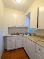 21 Thorndike St, Unit 1 in Somerville, MA - Building Photo