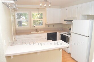 20 Fairgate Ln in Chico, CA - Building Photo - Building Photo