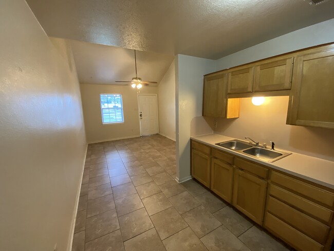 1504 Benttree Dr, Unit A in Killeen, TX - Building Photo - Building Photo
