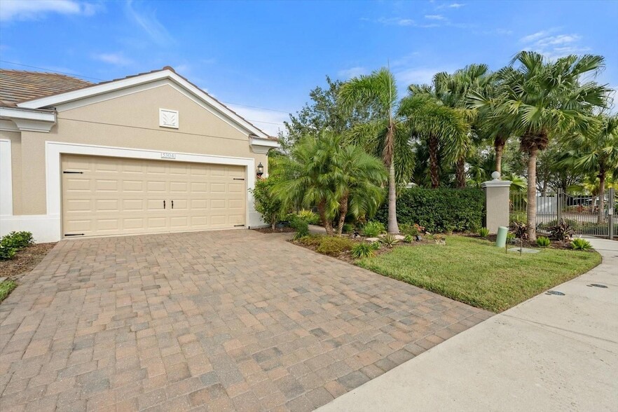 5304 Fairfield Blvd in Bradenton, FL - Building Photo