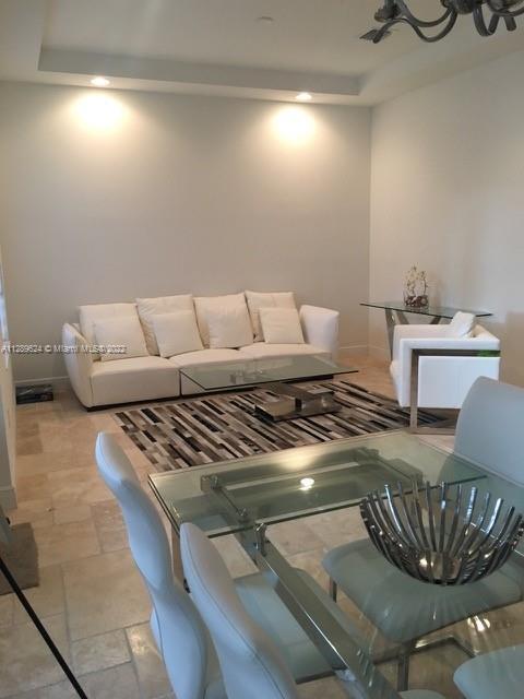 5189 NW 85th Ave-Unit -5189 in Doral, FL - Foto de edificio - Building Photo