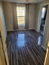 106 College St in Eden, TX - Foto de edificio - Building Photo