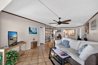 907 Marina Dr, Unit 404 in North Palm Beach, FL - Building Photo - Building Photo