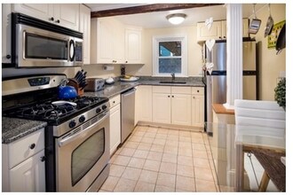 65 Green St in Boston, MA - Building Photo - Building Photo