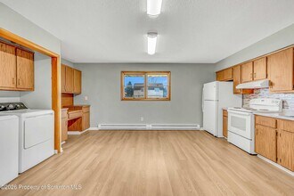 809 Moosic Rd in Old Forge, PA - Building Photo - Building Photo