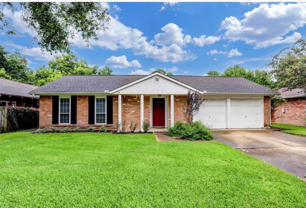 13822 Wickersham Ln in Houston, TX - Building Photo