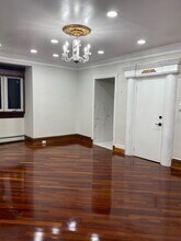 1820 E 19th St, Unit 2nd Floor in Brooklyn, NY - Foto de edificio - Building Photo