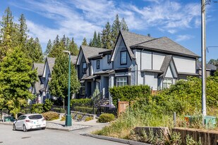 3411 Roxton Av in Coquitlam, BC - Building Photo