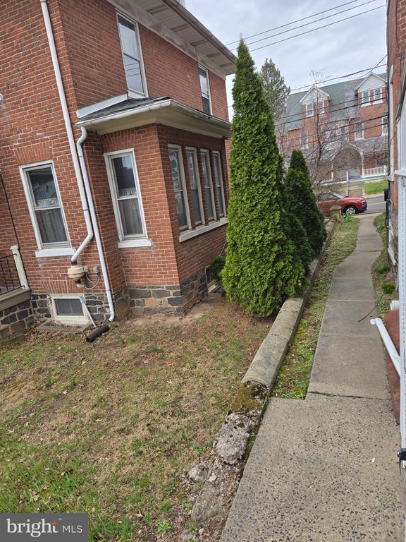 102 W Broad St in Souderton, PA - Building Photo - Building Photo