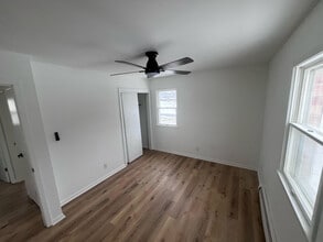 704 E 14th St in Atlantic, IA - Foto de edificio - Building Photo