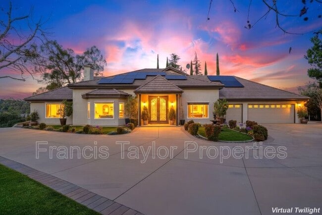 29059 Meadow Glen Way W in Escondido, CA - Building Photo - Building Photo